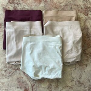 NWOT Set Of 5 Woman’s Medium Lucky Brand Hipsters Tan//Plum/Neautrals